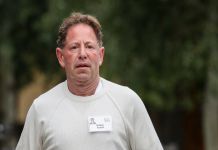 Microsoft and Bobby Kotick STILL Haven't Discussed His Post-Acquisition Employment Yet